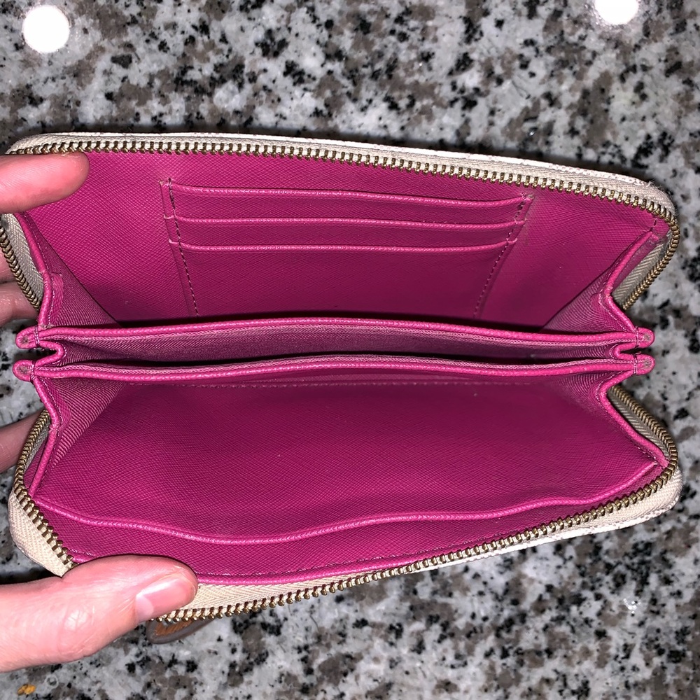 Fossil Wallet - Picture 4 of 8